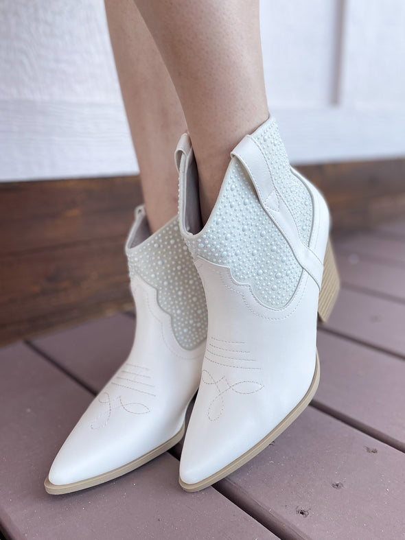 booties with pearls 