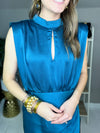 Short blue dress with slit 