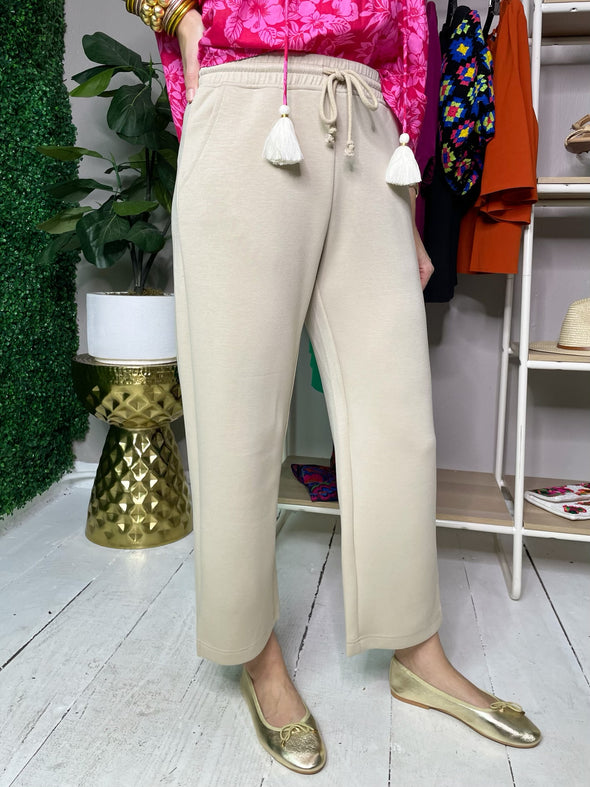 neutral active pant